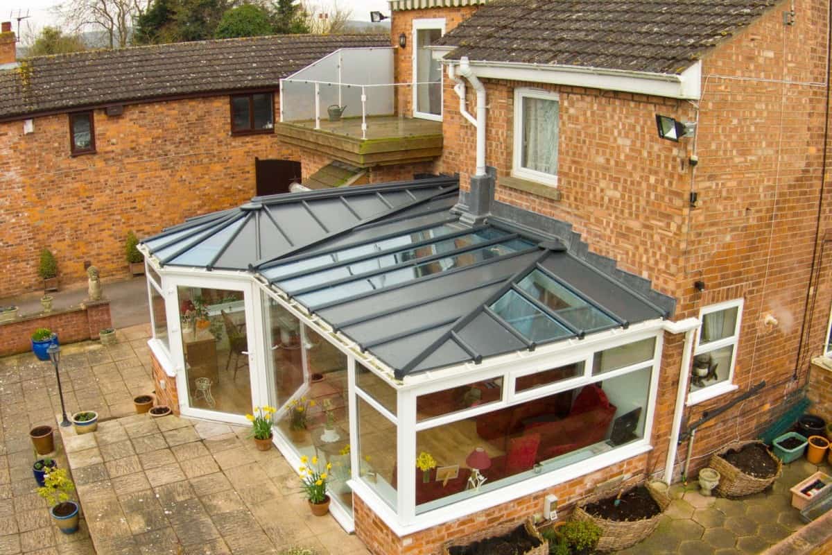 P shape conservatory